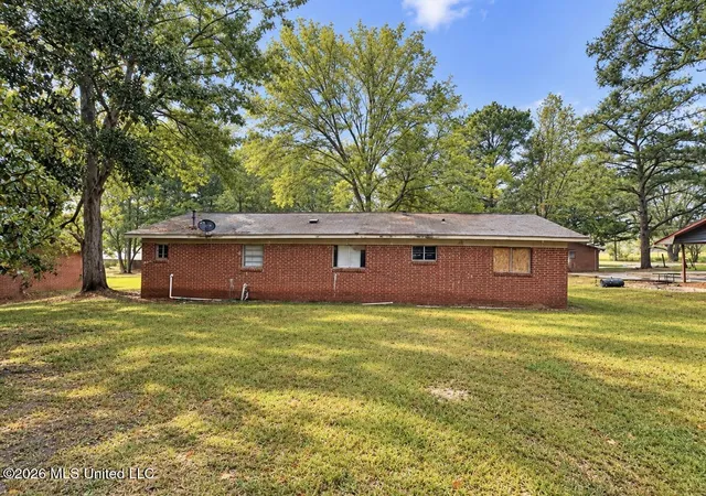 Photo 2 of Sale Pending at 102 Lady Catherine Rd, Pelahatchie, MS 39145 | MLS# 4164757 | Listing updated on 2026-10-26