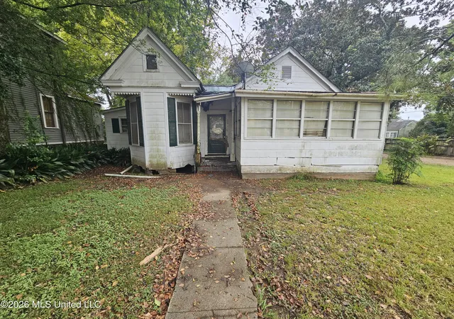 Photo 1 of Single family home for sale at 500 B St, Natchez, MS 39120 | MLS# 4164655 | Listing updated on 2026-10-06