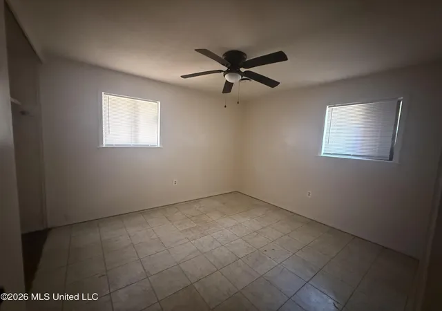 Photo 2 of Sale Pending at 2904 Marwood Dr, Jackson, MS 39212 | MLS# 4164750 | Listing updated on 2026-10-21