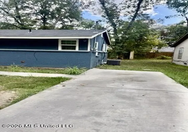 Photo 1 of Single family home for sale at 406 Curtis St, Indianola, MS 38751 | MLS# 4164632 | Listing updated on 2026-10-19