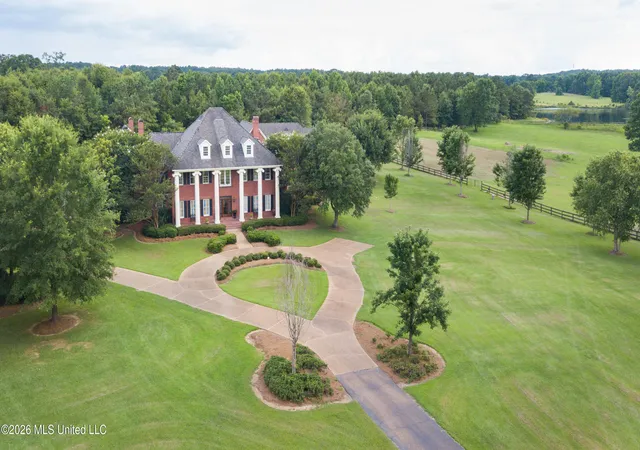 Photo 2 of Mansion for sale at 317 Highland Meadow Rd, Flora, MS 39071 | MLS# 4165016 | Listing updated on 2026-10-09