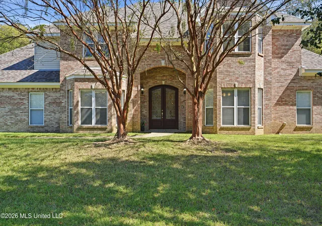 Photo 2 of Single family home for sale at 2020 Elizabeth Chapman Dr, Jackson, MS 39212 | MLS# 4164731 | Listing updated on 2026-10-20