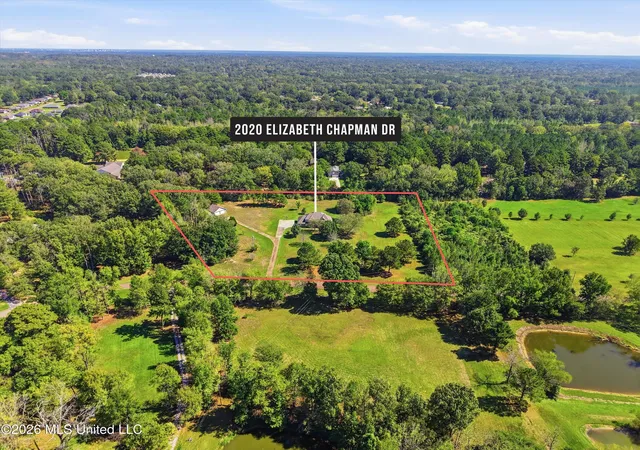 Photo 3 of Single family home for sale at 2020 Elizabeth Chapman Dr, Jackson, MS 39212 | MLS# 4164731 | Listing updated on 2026-10-20