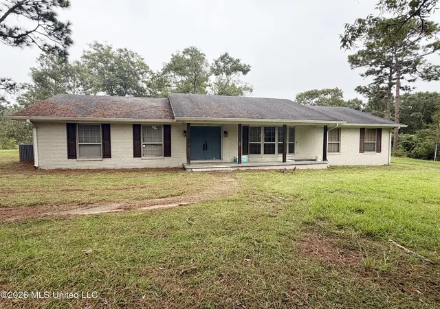 Photo 1 of Single family home for sale at 425 Spruce St, Poplarville, MS 39470 | MLS# 4164667 | Listing updated on 2026-10-18