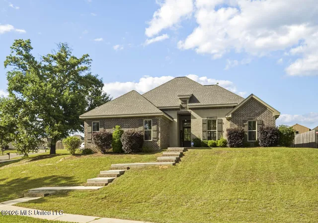 Single family home for sale at 25 Is Oak, Hattiesburg, MS 39402 | MLS# 4164671