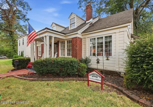 Photo 2 of Sale Pending at 203 Jefferson St, Clinton, MS 39056 | MLS# 4164684 | Listing updated on 2026-10-09