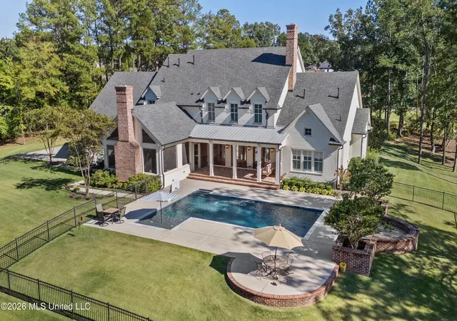 Photo 2 of Mansion for sale at 4512 N Spring Meadow Way, Olive Branch, MS 38654 | MLS# 4164888 | Listing updated on 2026-10-20