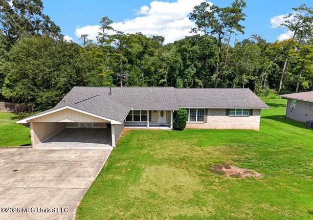 Photo 2 of Single family home for sale at 802 N Boley Dr, Picayune, MS 39466 | MLS# 4164720 | Listing updated on 2026-10-06