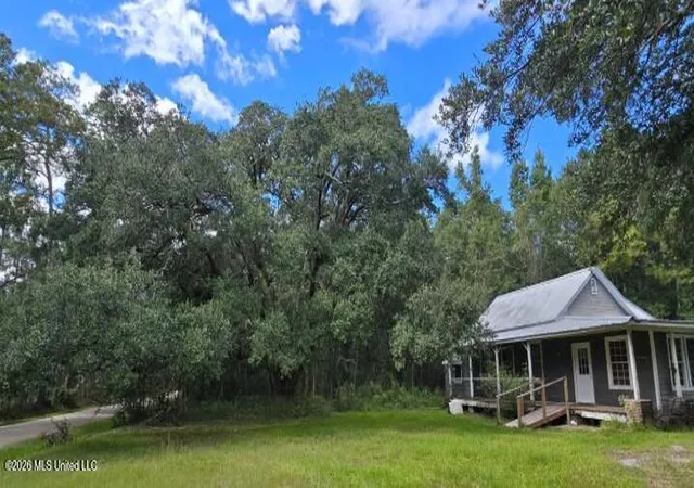 Photo 3 of Sale Pending at 23104 Arcadia Farm Rd, Pass Christian, MS 39571 | MLS# 4165349 | Listing updated on 2026-10-22