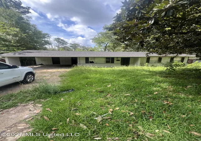 Photo 1 of Single family home for sale at 1731 Maria Dr, Jackson, MS 39204 | MLS# 4164810 | Listing updated on 2026-10-08