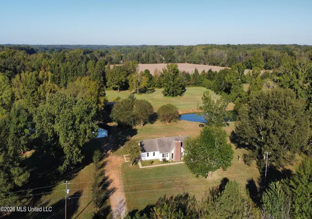 Photo 1 of Sale Pending at 1051 Silverhills Dr, Senatobia, MS 38668 | MLS# 4164912 | Listing updated on 2026-10-13