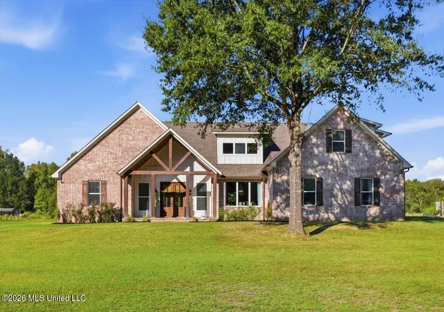 Photo 1 of Single family home for sale at 697 Little Big Mound Rd, Bentonia, MS 39040 | MLS# 4165253 | Listing updated on 2026-10-12