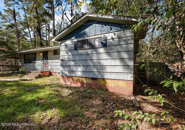 Photo 3 of Single family home for sale at 920 Sumac Ave, Jackson, MS 39204 | MLS# 4164872 | Listing updated on 2026-10-07