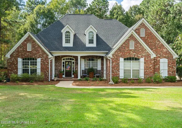 Single family home for sale at 34 Brookline Dr, Hattiesburg, MS 39402 | MLS# 4164777