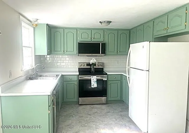 Photo 3 of Single family home for sale at 214 E 7th Street, Picayune, MS 39466 | MLS# 4164847 | Listing updated on 2026-10-07