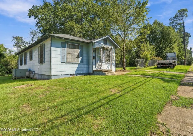 Photo 3 of Multi family home for sale at 717 719 Avenue E, Mc Comb, MS 39648 | MLS# 4164893 | Listing updated on 2026-10-08