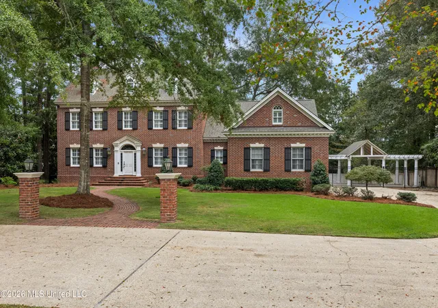 Single family home for sale at 223 W Canebrake Blvd, Hattiesburg, MS 39402 | MLS# 4164898