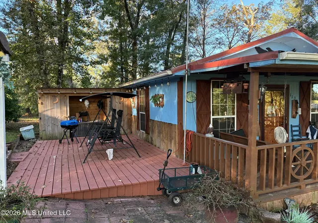 Photo 3 of Sale Pending at 113 Wayne Hare Rd, Lucedale, MS 39452 | MLS# 4164965 | Listing updated on 2026-10-14