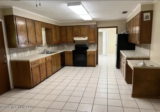 Photo 3 of Single family home for sale at 104 Hyland Dr, Petal, MS 39465 | MLS# 4164890 | Listing updated on 2026-10-12