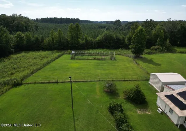 Photo 4 of Single family home for sale at 1077 Evergreen Rd, Louisville, MS 39339 | MLS# 4165000 | Listing updated on 2026-10-08