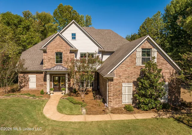 Photo 1 of Sale Pending at 2470 Middleburg Dr, Southaven, MS 38672 | MLS# 4165040 | Listing updated on 2026-10-25