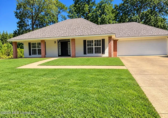 Photo 1 of Single family home for sale at 643 County Line Rd, Mendenhall, MS 39114 | MLS# 4164892 | Listing updated on 2026-10-08