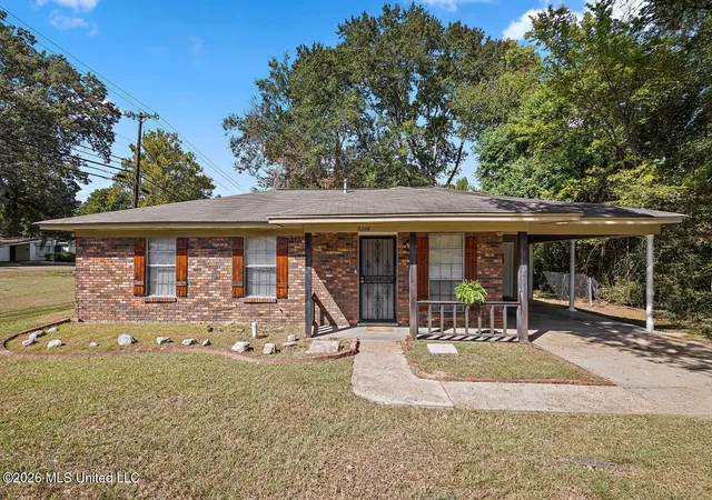 Photo 1 of Sale Pending at 5246 Ginger Dr, Jackson, MS 39209 | MLS# 4165150 | Listing updated on 2026-10-17