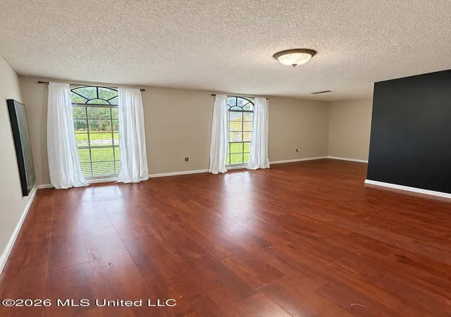 Photo 3 of Single family home for sale at 7121 Issac Williams St, Ocean Springs, MS 39564 | MLS# 4164935 | Listing updated on 2026-10-22