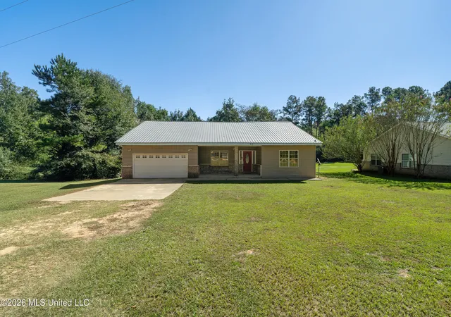 Photo 3 of Single family home for sale at 40 Glenn W Dr, Purvis, MS 39475 | MLS# 4165056 | Listing updated on 2026-10-19