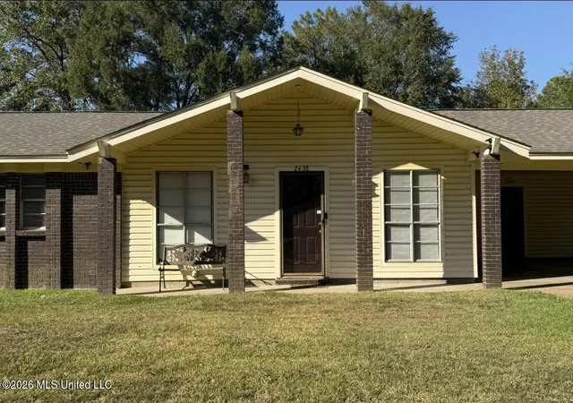 Photo 1 of Single family home for sale at 2438 Upper Dr, Pearl, MS 39208 | MLS# 4165357 | Listing updated on 2026-10-27