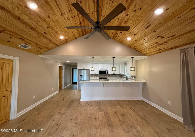 Photo 3 of Single family home for sale at 14 Mixon Rd, New Augusta, MS 39462 | MLS# 4165505 | Listing updated on 2026-10-14