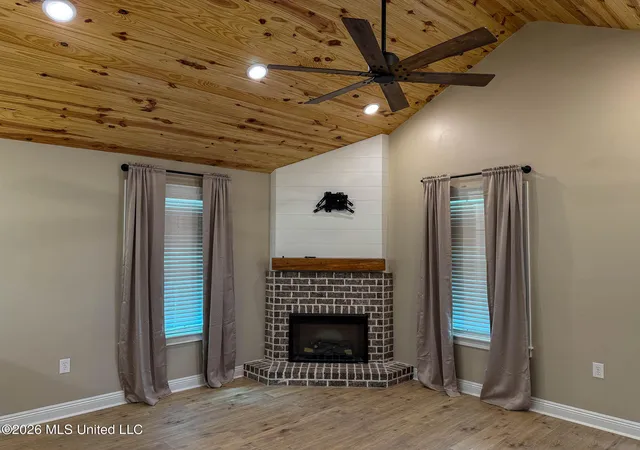 Photo 4 of Single family home for sale at 14 Mixon Rd, New Augusta, MS 39462 | MLS# 4165505 | Listing updated on 2026-10-14
