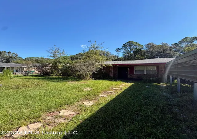 Photo 1 of Sale Pending at 611 Tandy Dr, Gulfport, MS 39503 | MLS# 4165034 | Listing updated on 2026-10-19