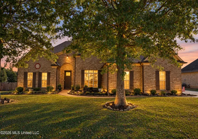 Photo 1 of Single family home for sale at 8186 Heatherstone Dr, Olive Branch, MS 38654 | MLS# 4165045 | Listing updated on 2026-10-09