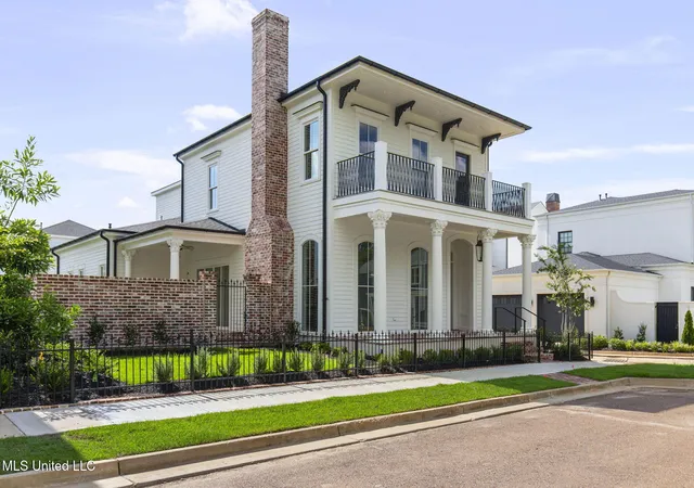 Photo 1 of Single family home for sale at 105 Prytania St, Madison, MS 39110 | MLS# 4165209 | Listing updated on 2026-10-26