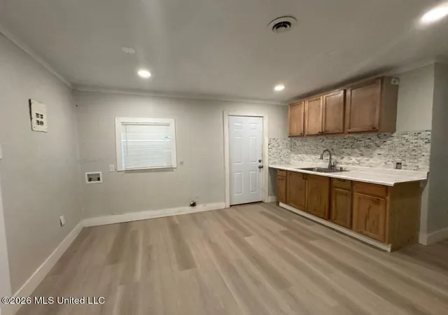 Photo 3 of Single family home for sale at 467 Boling St, Jackson, MS 39209 | MLS# 4165074 | Listing updated on 2026-10-09