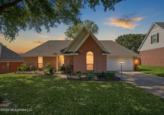 Photo 1 of Sale Pending at 7831 Richland Dr, Southaven, MS 38671 | MLS# 4165065 | Listing updated on 2026-10-28