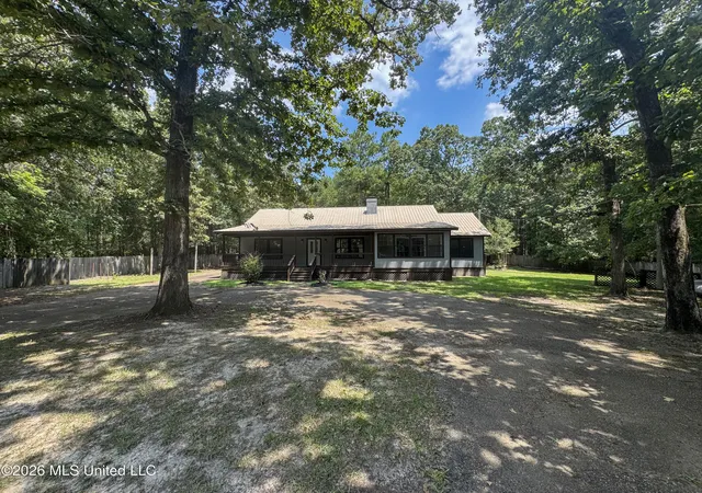 Photo 1 of Single family home for sale at 4022 Pleasant Hl Dr, Summit, MS 39666 | MLS# 4165076 | Listing updated on 2026-10-15