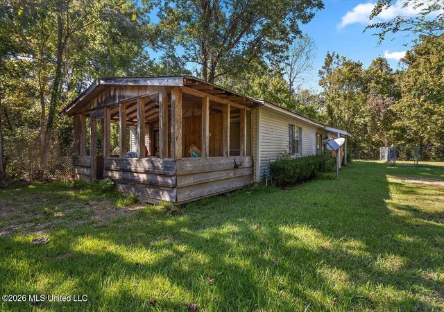 Photo 2 of Single family home for sale at 3101 Ctr Ridge Rd, Yazoo City, MS 39194 | MLS# 4165302 | Listing updated on 2026-10-12