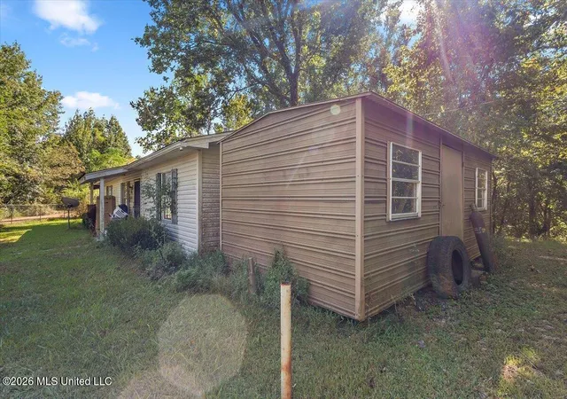 Photo 3 of Single family home for sale at 3101 Ctr Ridge Rd, Yazoo City, MS 39194 | MLS# 4165302 | Listing updated on 2026-10-12
