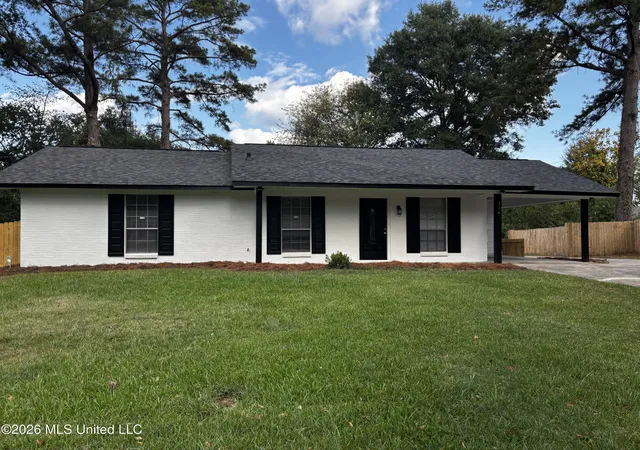 Single family home for sale at 314 Southridge Dr, Ridgeland, MS 39157 | MLS# 4165184