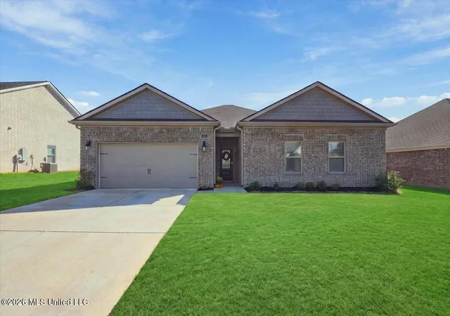 Photo 1 of Single family home for sale at 48 N Banks Blvd, Byhalia, MS 38611 | MLS# 4165552 | Listing updated on 2026-10-19