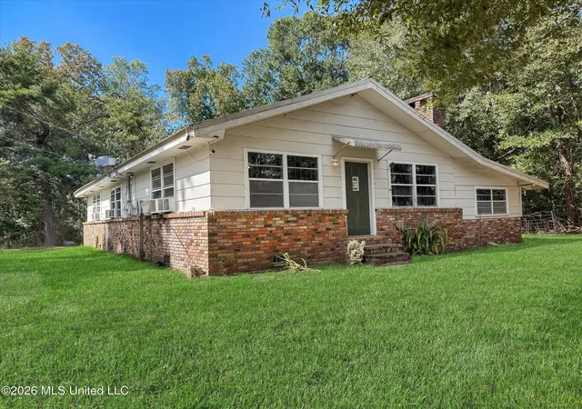 Photo 1 of Single family home for sale at 7299 Highway 43, Poplarville, MS 39470 | MLS# 4165192 | Listing updated on 2026-10-12