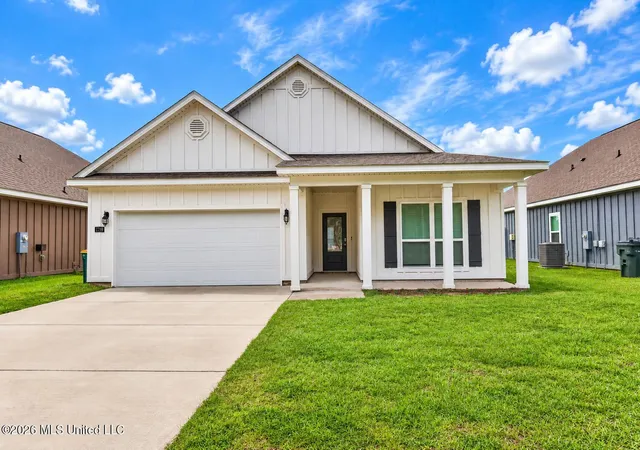 Photo 2 of Single family home for sale at 7749 Coral Ln, Ocean Springs, MS 39564 | MLS# 4165200 | Listing updated on 2026-10-10