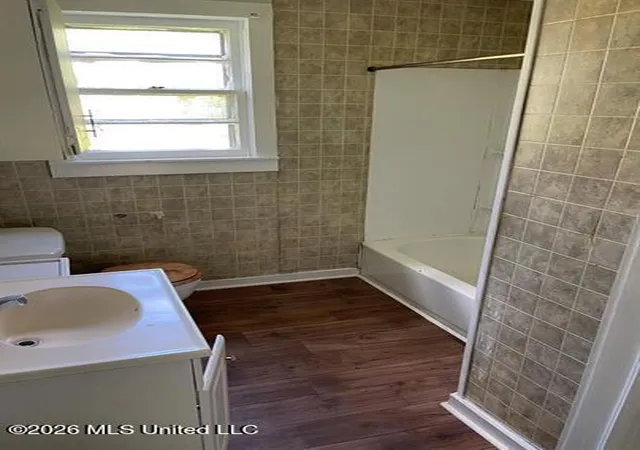 Photo 4 of Single family home for sale at 119 S Canal St, Tupelo, MS 38804 | MLS# 4165263 | Listing updated on 2026-10-12