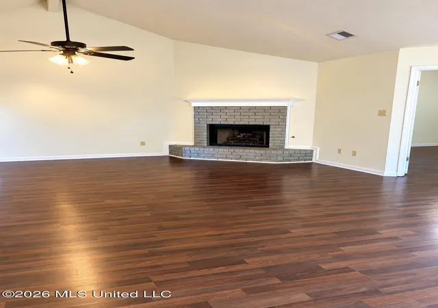 Photo 4 of Single family home for sale at 2700 Hampden Cvs, Horn Lake, MS 38637 | MLS# 4165242 | Listing updated on 2026-10-13