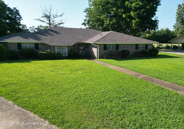 Single family home for sale at 115 Belvedere Ct, Cleveland, MS 38732 | MLS# 4165240