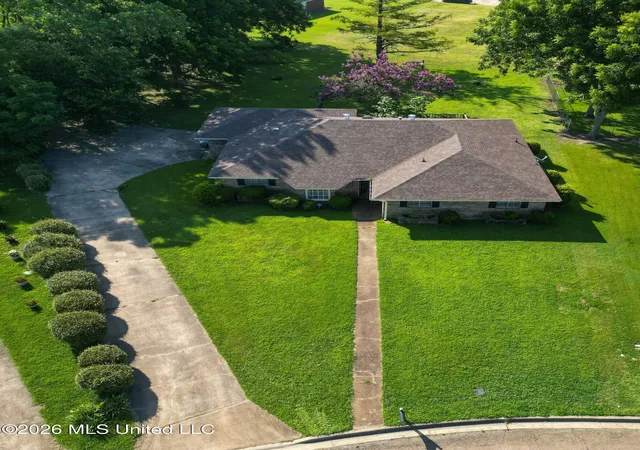 Photo 2 of Single family home for sale at 115 Belvedere Ct, Cleveland, MS 38732 | MLS# 4165240 | Listing updated on 2026-10-11