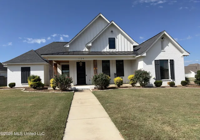 Photo 1 of Sale Pending at 129 Coventry Ln, Canton, MS 39046 | MLS# 4165432 | Listing updated on 2026-10-17