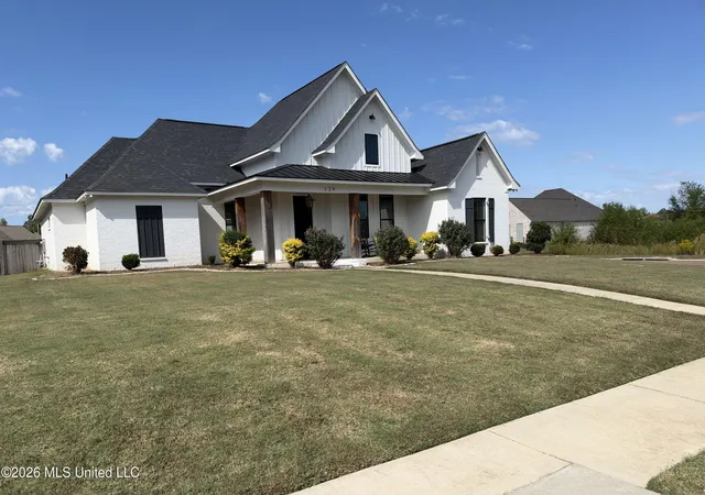 Photo 2 of Sale Pending at 129 Coventry Ln, Canton, MS 39046 | MLS# 4165432 | Listing updated on 2026-10-17